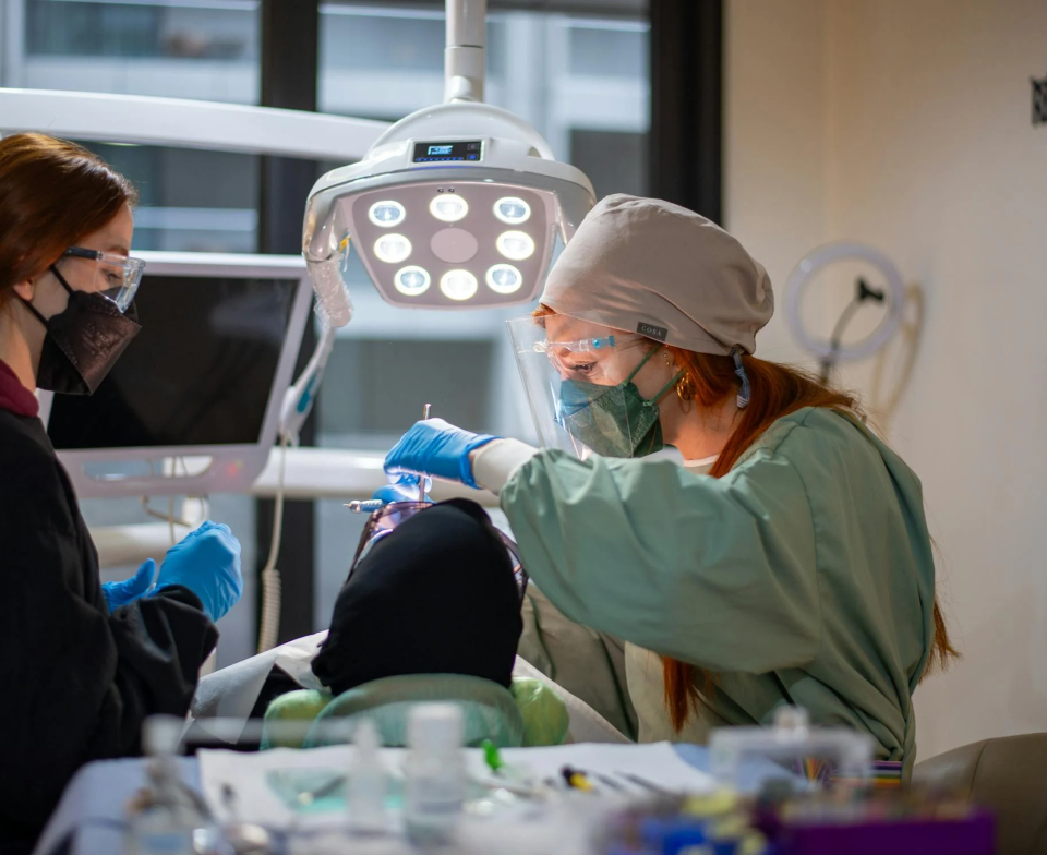 chirurgie dentaire corbeil essonnes Patient Dentistes Essonne | Apolline Dental Care
