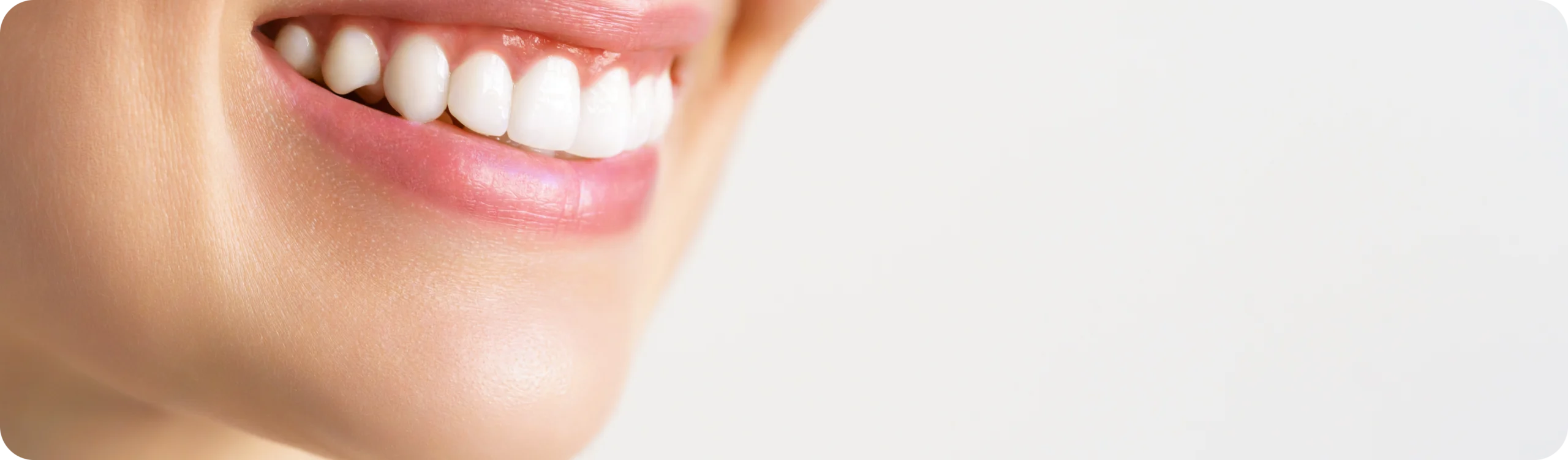 esthetique dentaire savigny le temple scaled  Dentistes Essonne | Apolline Dental Care